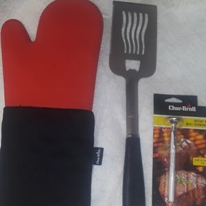 Tailgate Grill BBQ Set Silicone Glove, Spatula
